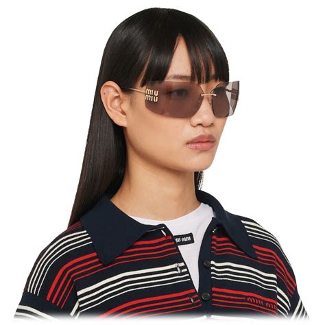 miu runway sunglasses.